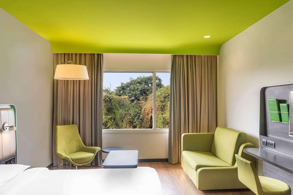 Park Inn By Radisson New Delhi Lajpat Nagar Szoba fotó